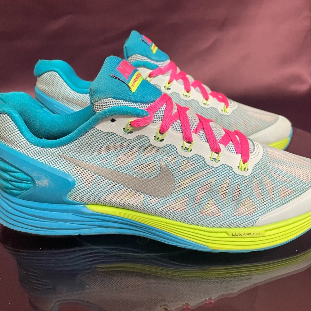 Nike Lunarglide 6 GS SZ 7Y White Pink Blue 654156 100